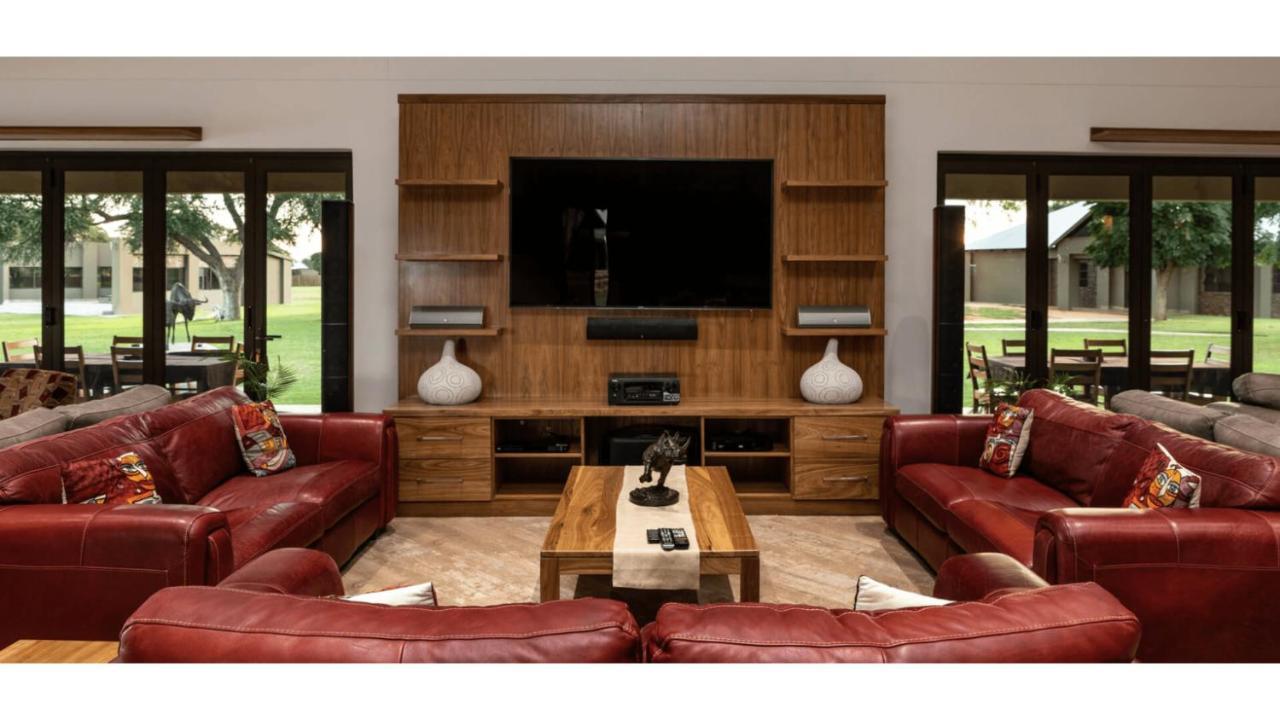 Sandune Game Lodge Gobabis Eksteriør bilde
