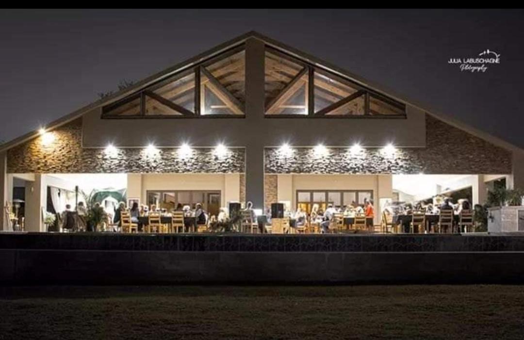 Sandune Game Lodge Gobabis Eksteriør bilde