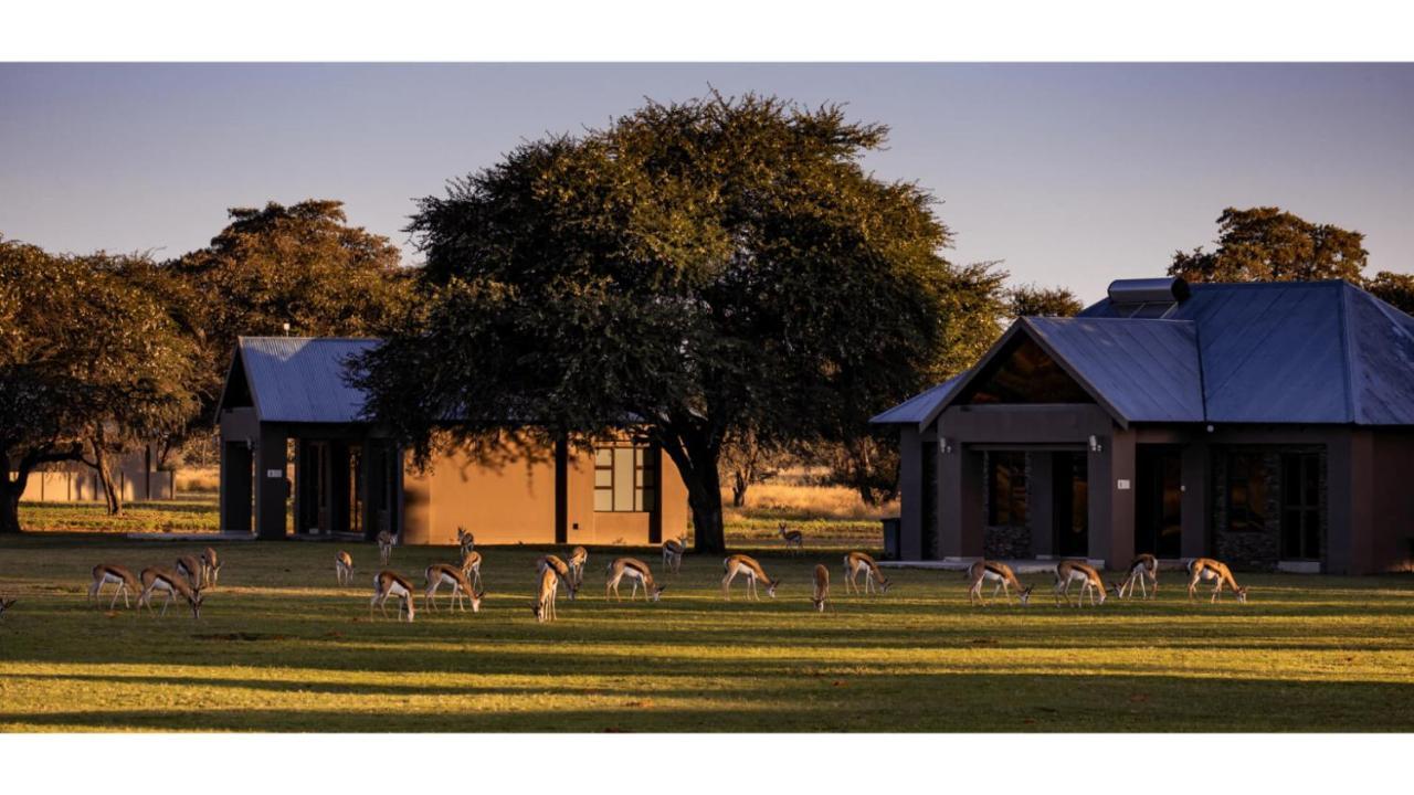 Sandune Game Lodge Gobabis Eksteriør bilde