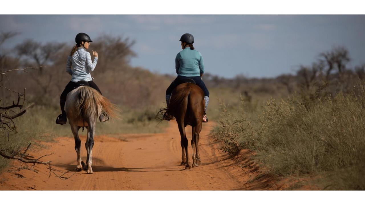 Sandune Game Lodge Gobabis Eksteriør bilde